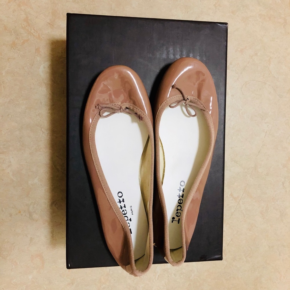 Repetto patent ballet flat in FR 36.5